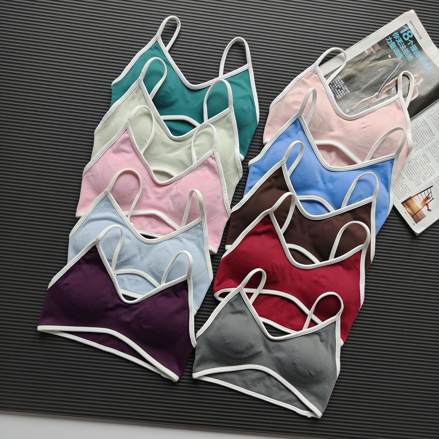 Contrast Color Women's Seamles - Sports Bra Racerback avis et prix